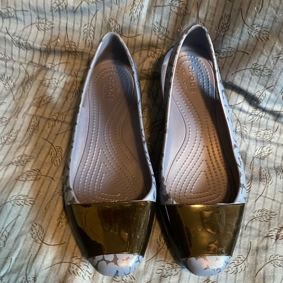 Crocs sienna abstract floral print banded cut out ballet flats 8 - Picture 2 of 4